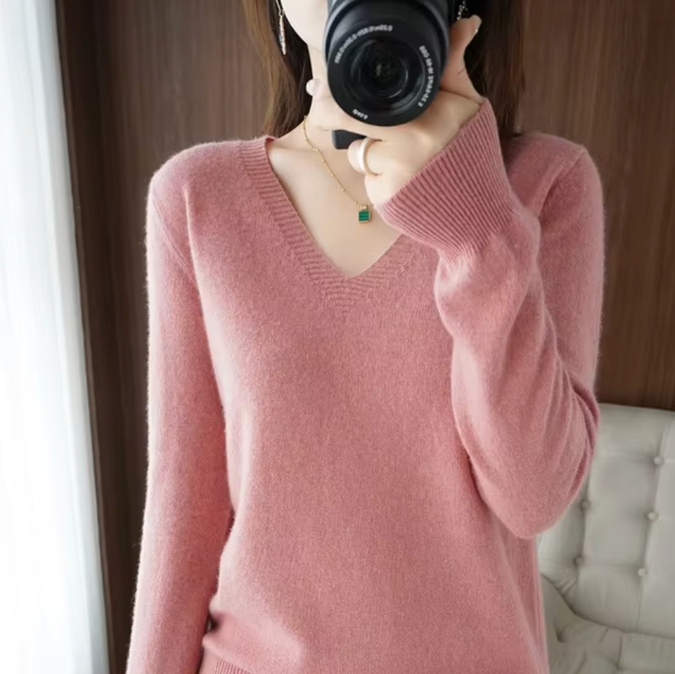 Belluno Luxurious V-Neck Sweater