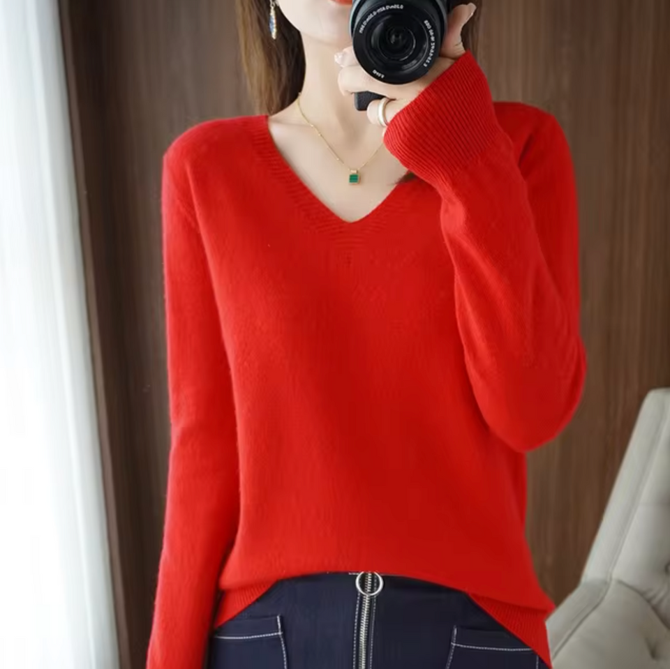 Belluno Luxurious V-Neck Sweater